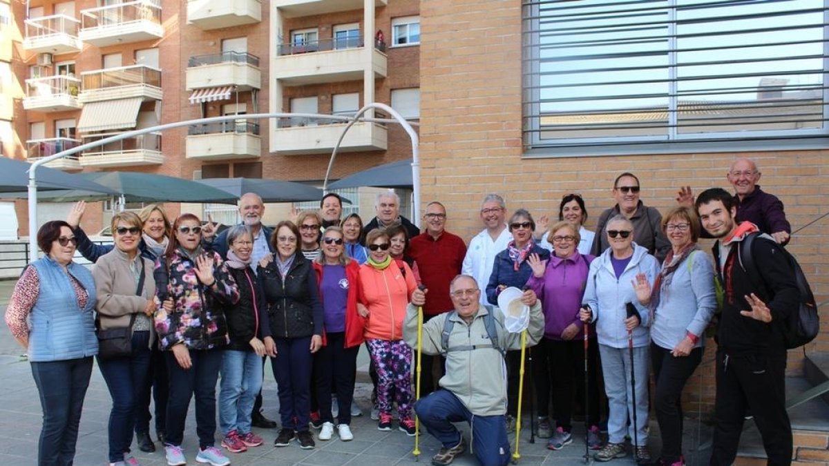 El programa promueve la actividad física en el ámbito comunitario como beneficio para la salud tanto física como mental del individuo.