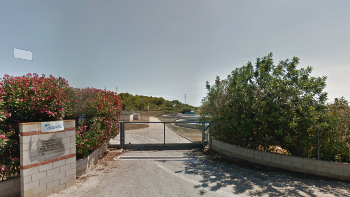 Porta d'entrada a l'Estació Depuradora d'Aigües Residuals de Torredembarra.