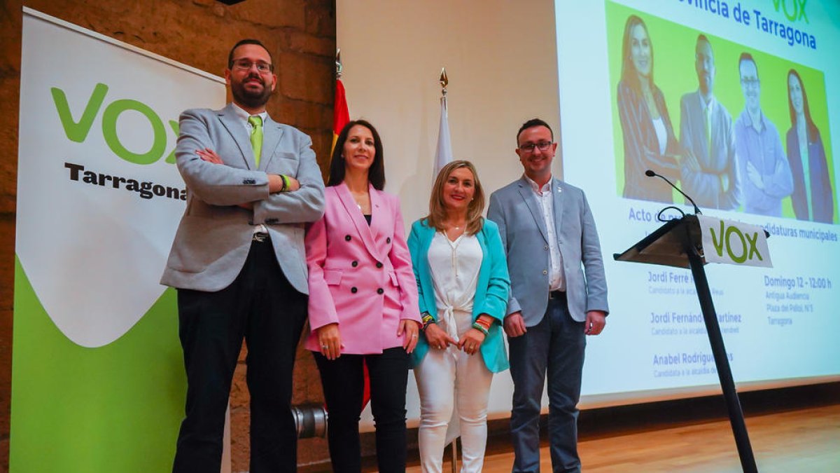 De izquierda en derecha, Jordi Ferré, Anabel Rodríguez, Isabel Lázaro y Jordi Fernández.