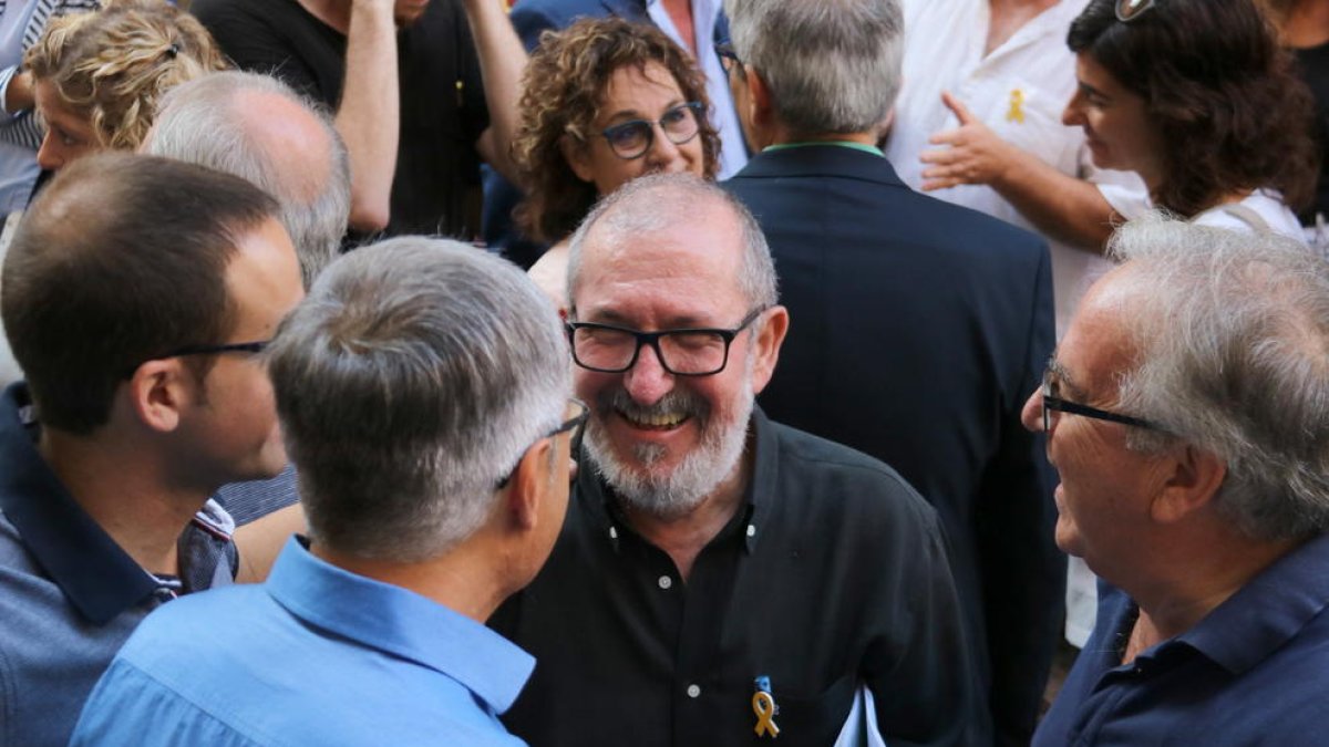 El alcalde de Roquetes, Paco Gas, antes de declarar a los juzgados de Tortosa.