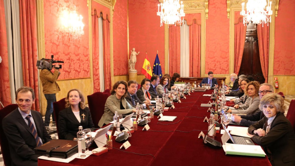 Pla general del Consell de Ministres a la Llotja de Mar de Barcelona.