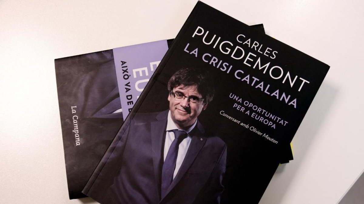 El libro de Carles Puigdemont 'La crisi catalana, una oportunitat per a Europa' (La Campana)