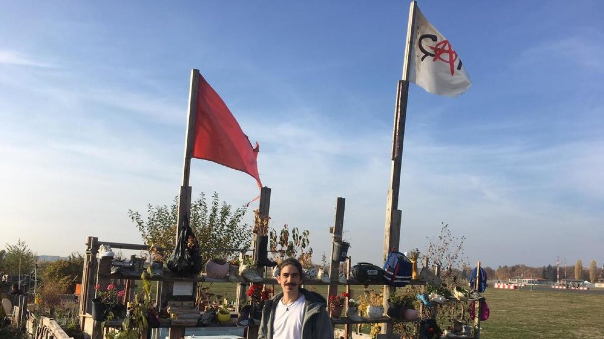 El Adrià Soler en una fotografía en Templeholf, un antiguo aeropuerto, reconvertido en un gran parque.