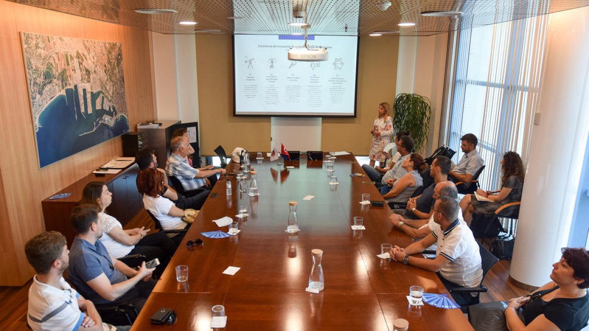 Imagen de la visita de la delegación de Turquía al Port de Tarragona.