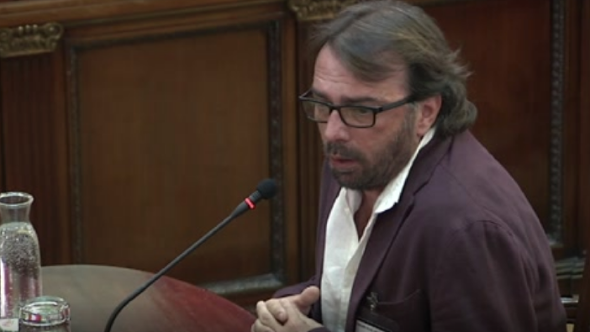 El secretario general de la UGT en Cataluña, Camil Ros, en el Tribunal Supremo.