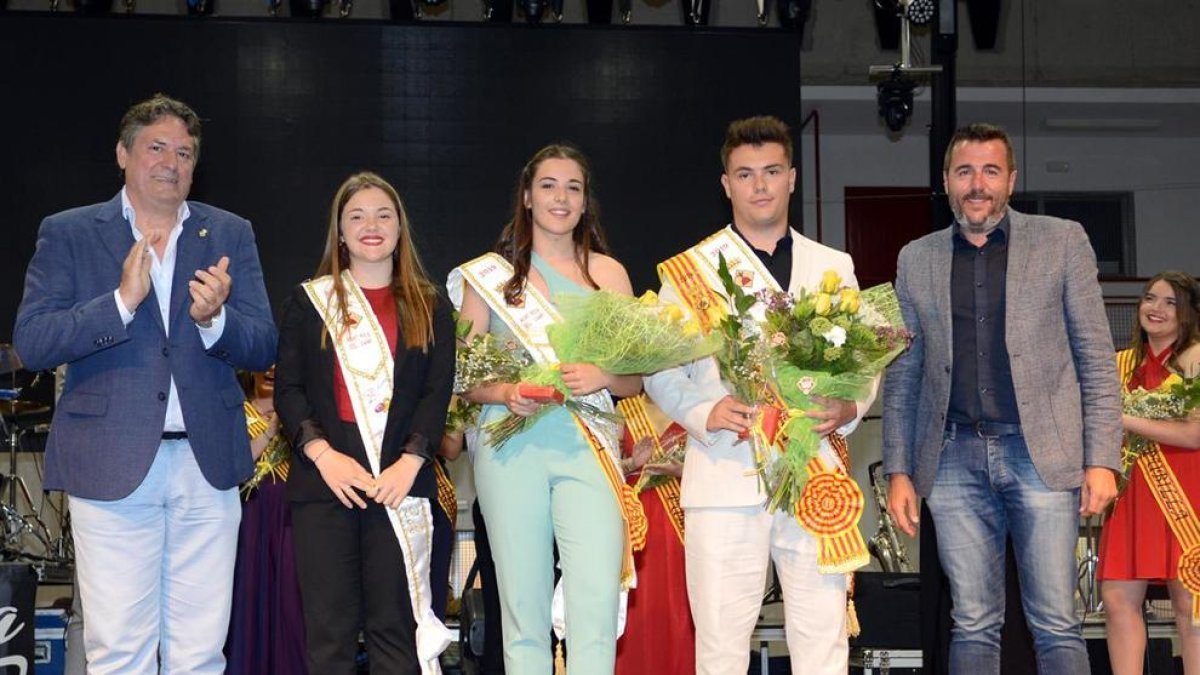 Maria Callau Aragonès y Roger Badia Gibert en el momento de la elección.