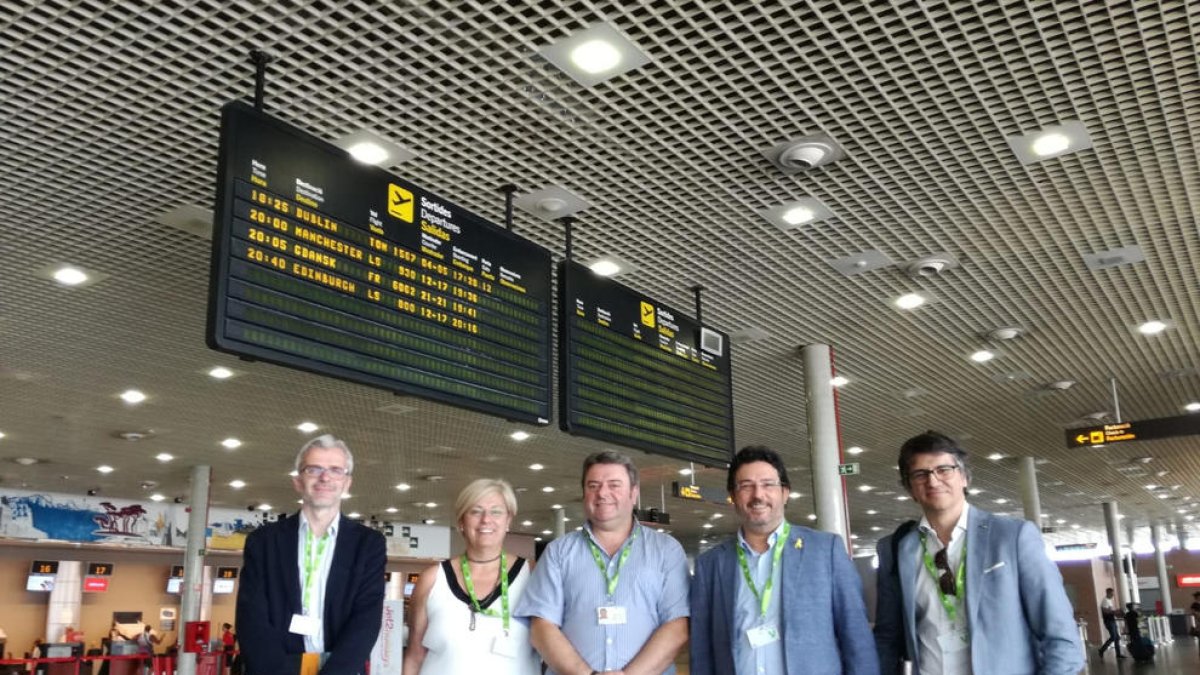El secretario de Infraestructures i Mobilitat, Isidre Gavín, ha visitado el Aeropuerto de Reus este viernes.