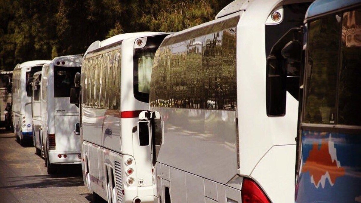 Centenars d'autocars sortiran de Catalunya per anar a la manifestació a Madrid.