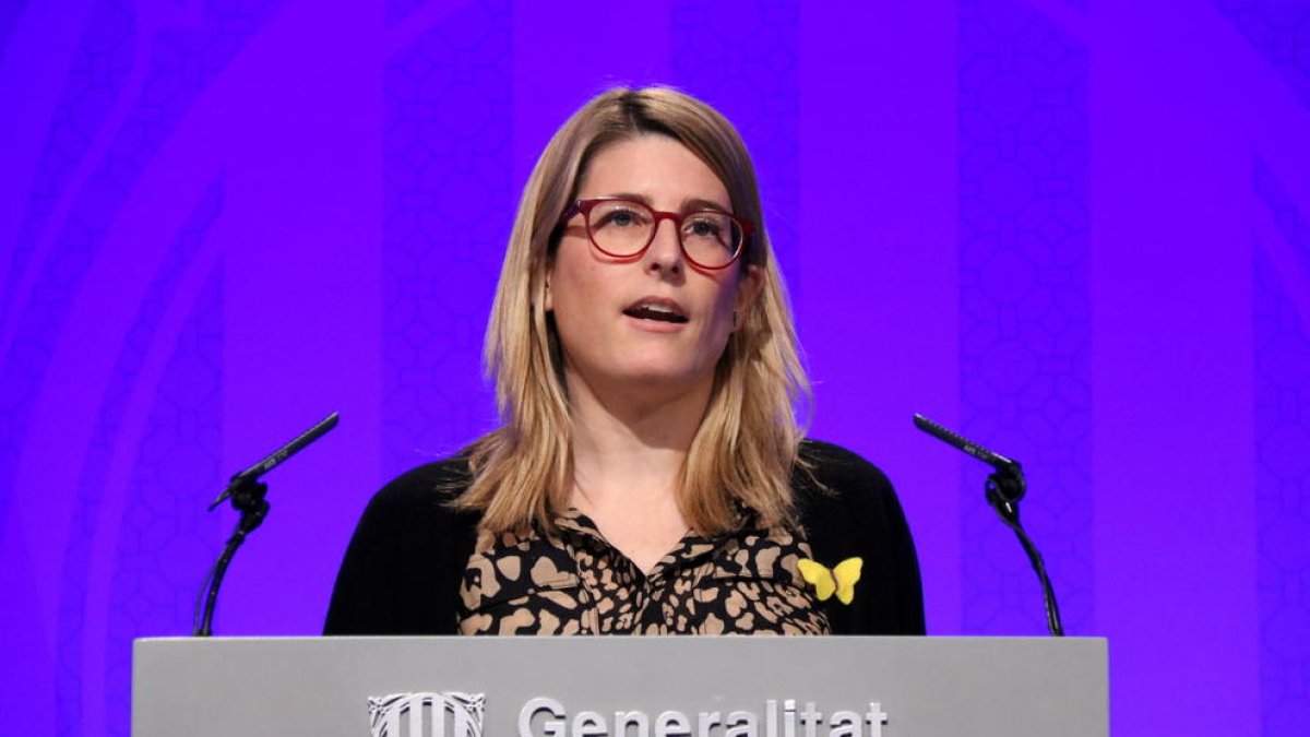 La portaveu del Govern, Elsa Artadi, en una roda de premsa al Palau de la Generalitat.