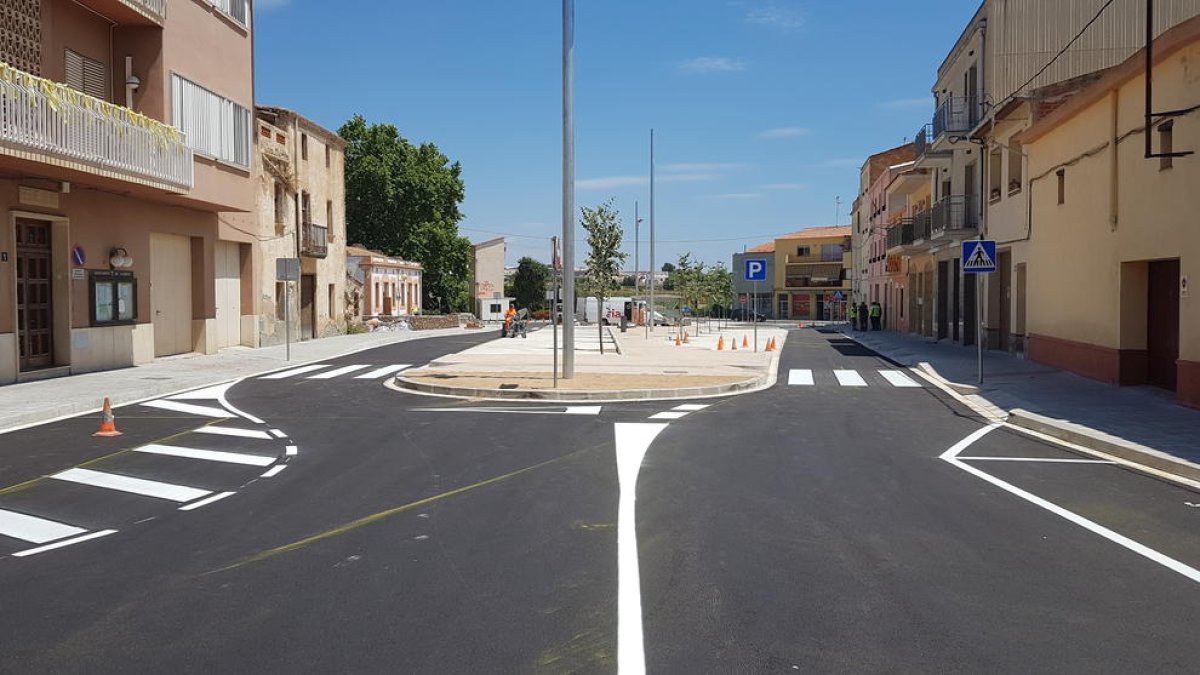 Imatge de la plaça de la Vila després dels treballs de remodelació.