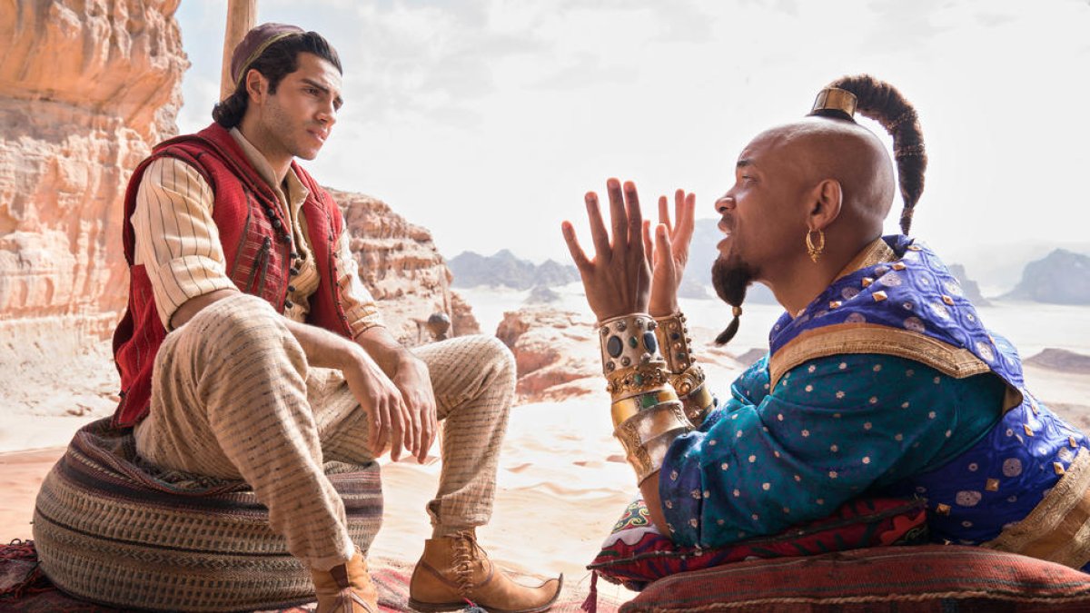 Mena Massoud i Will Smith, dos dels protagonistes del film 'Aladdin'