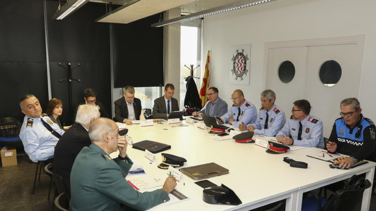 El alcalde Ricomà presidió la Junta Local de Seguridad, con presencia de todos los cuerpos policiales.