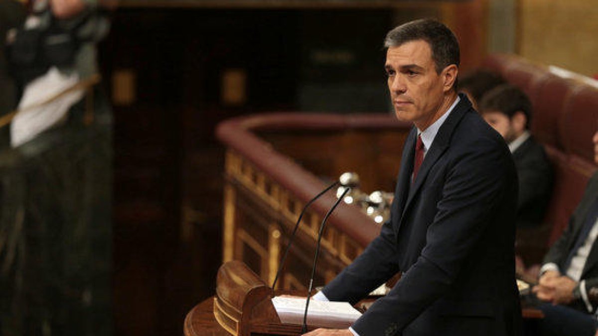 El líder del PSOE y candidato a volver a ser investido presidente del gobierno español, Pedro Sánchez, en el Congreso durante el debate.