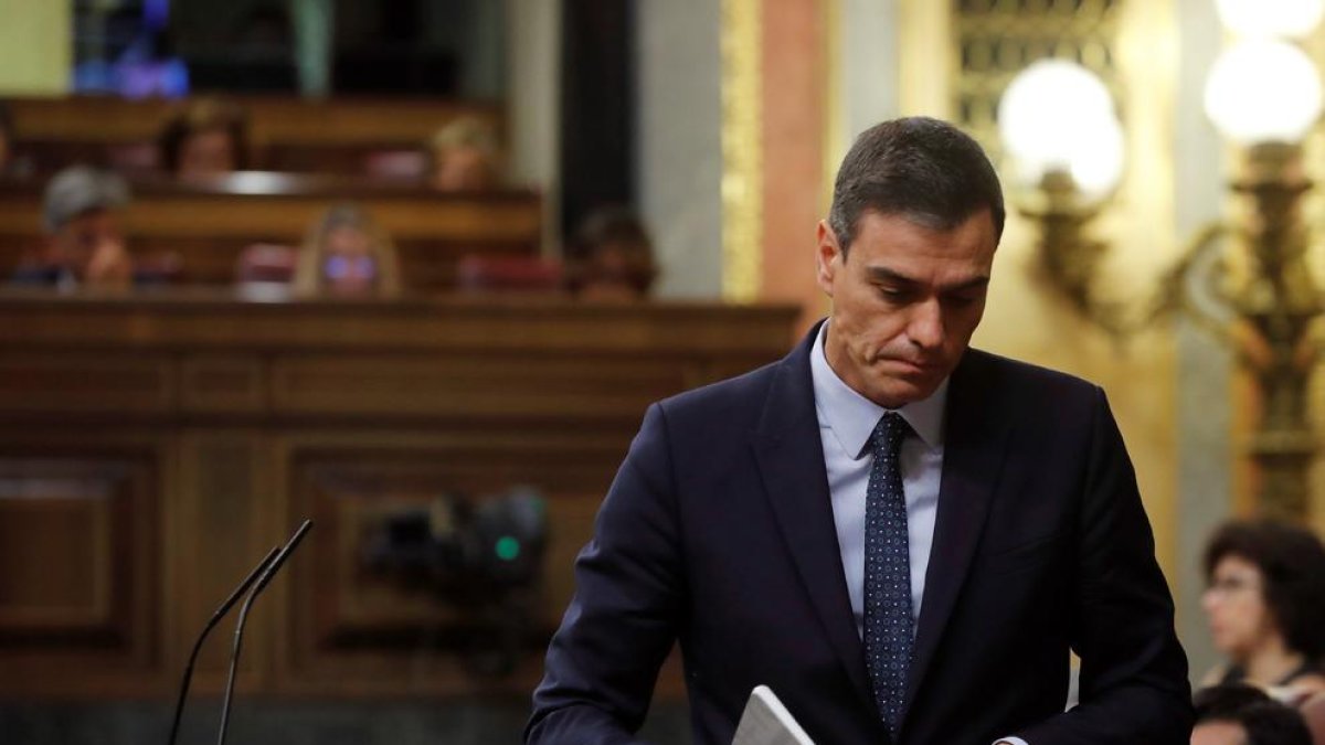 El president del Govern en funcions i candidat socialista, Pedro Sánchez, durant la segona jornada del debat d'investidura.