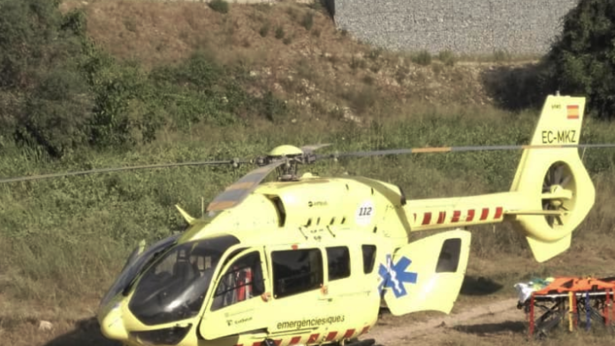 El menor fue trasladado con un helicóptero medicalizado al Hospital Parc Taulí de Sabadell.