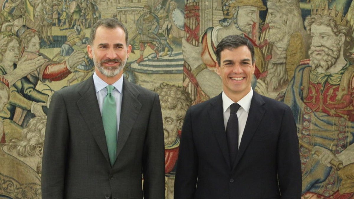 El rei Felip VI i el líder del PSOE, Pedro Sánchez, el 4 de juliol de 2017.