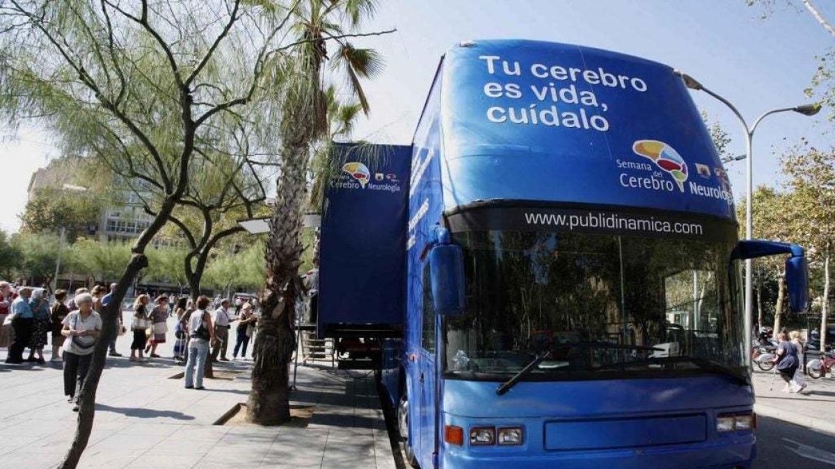 El bus informativo pondrá a disposición de todo el mundo un abanico de servicios para poder ejercitar el cerebro.