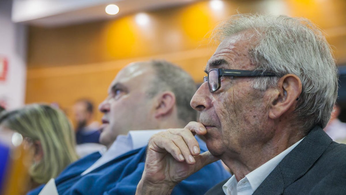 El doctor Santiago Mallafré, en l'acte celebrat a la Cambra de Comerç de Tarragona.