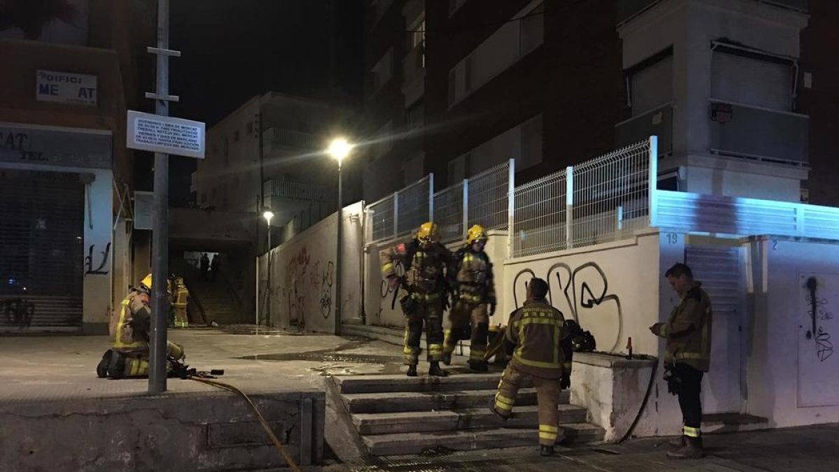 El fuego se produjo en el antiguo mercado de Segur.