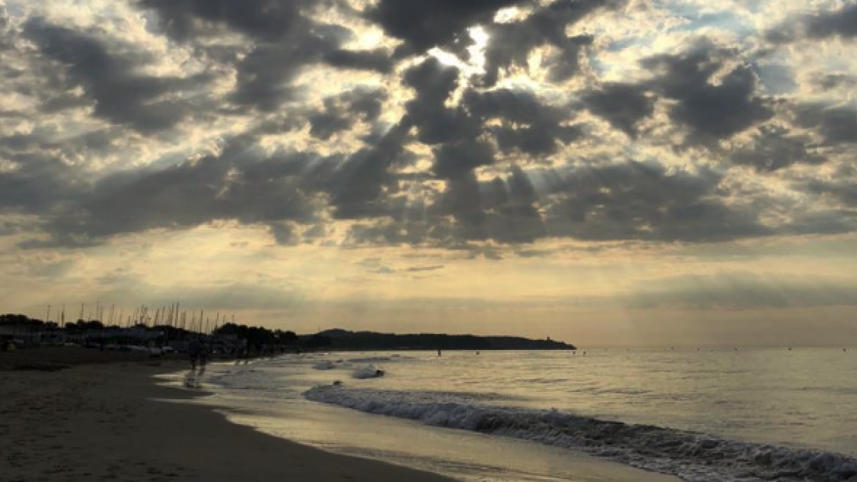 imagen de la playa Llarga de Tarragona.