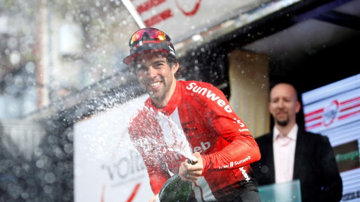 Michael Matthews celebra el triunfo de la sexta etapa de la Volta.