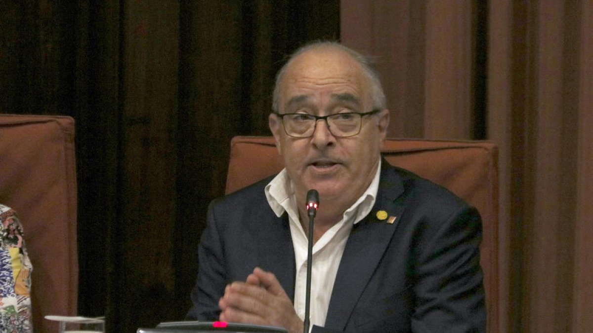 El conseller d'Educació, Josep Bargalló, durant la seva compareixença al Parlament.