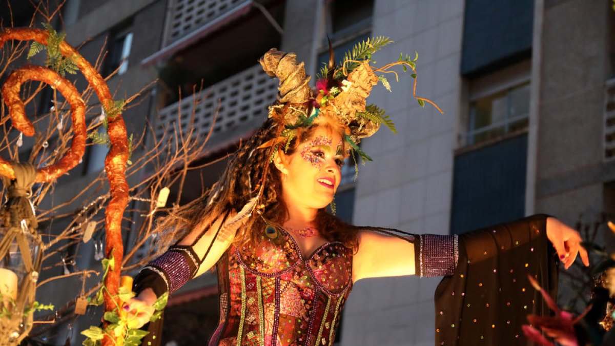 La coreografía y la vestimenta titulada Aquelarre fueron de las más lucidas del Carnaval del 2018.