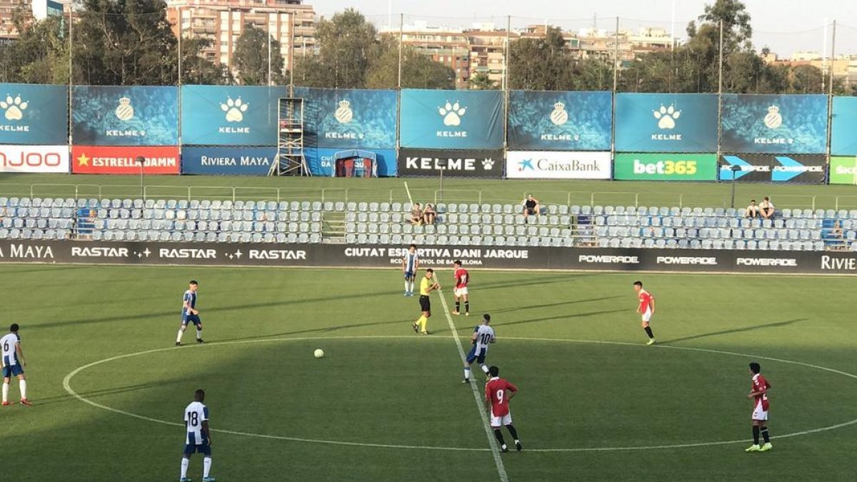 El partit ha tingut lloc a la Ciutat Esportiva Dani Jarque.