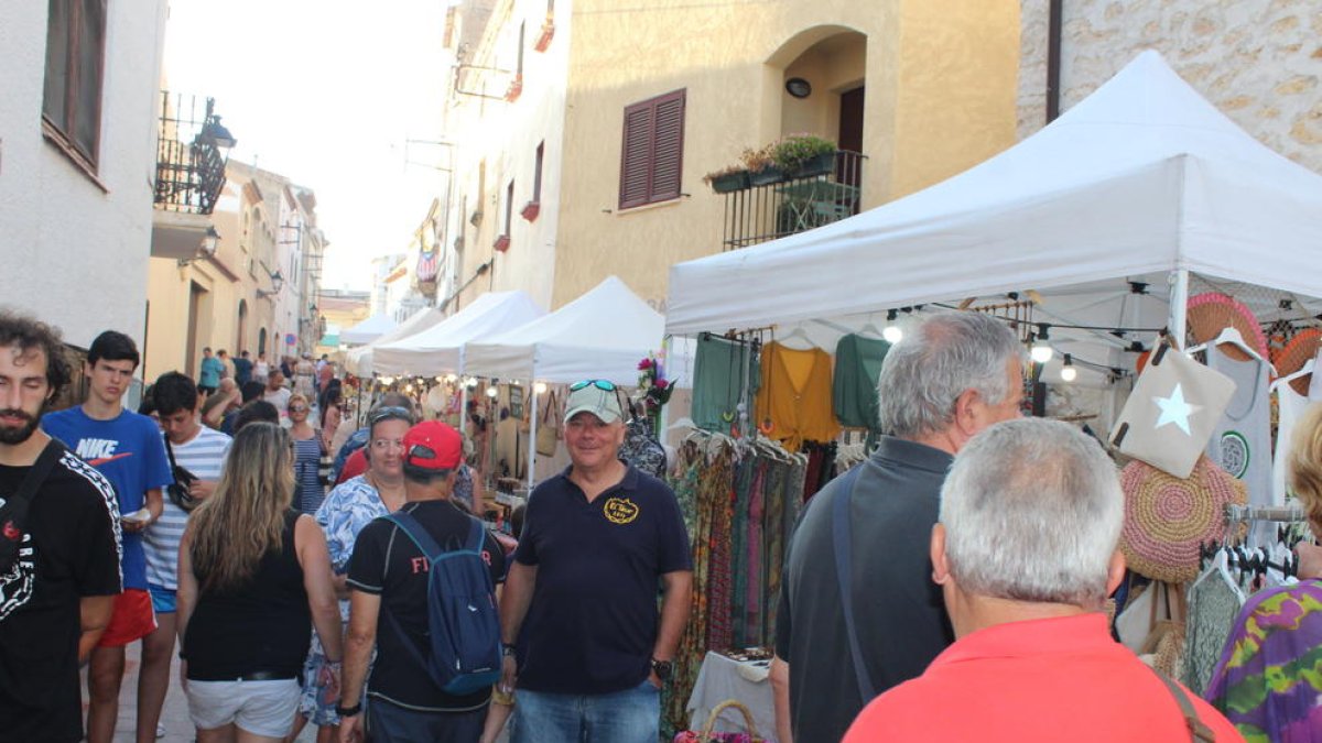 La Fira Creixell s'ha celebrat pels carrers del nucli antic.