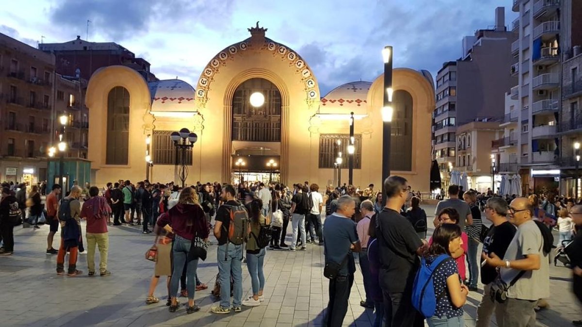 Imagen de las personas que se han reunido en Corsini.