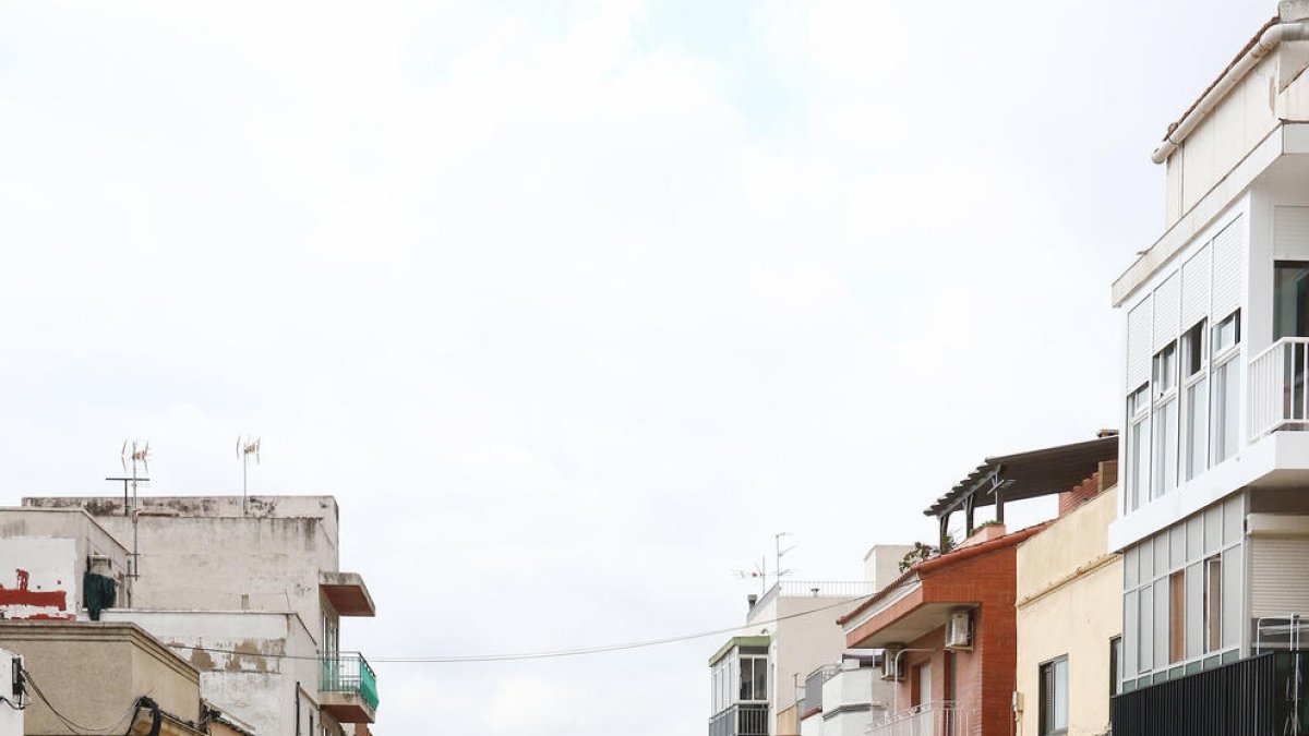 Ahora se está interviniendo en la calle Roger de Llúria.