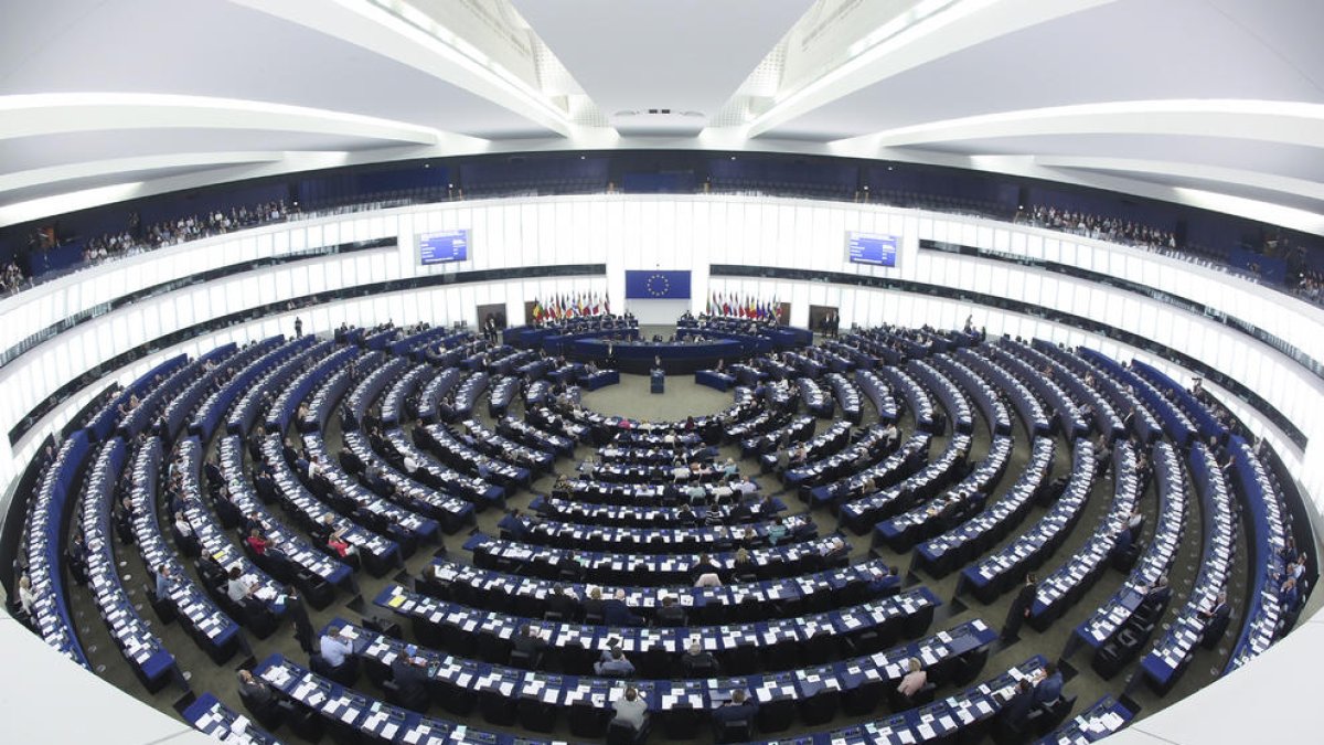 Gran plano general del pleno del Parlamento Europeo en Estrasburgo.