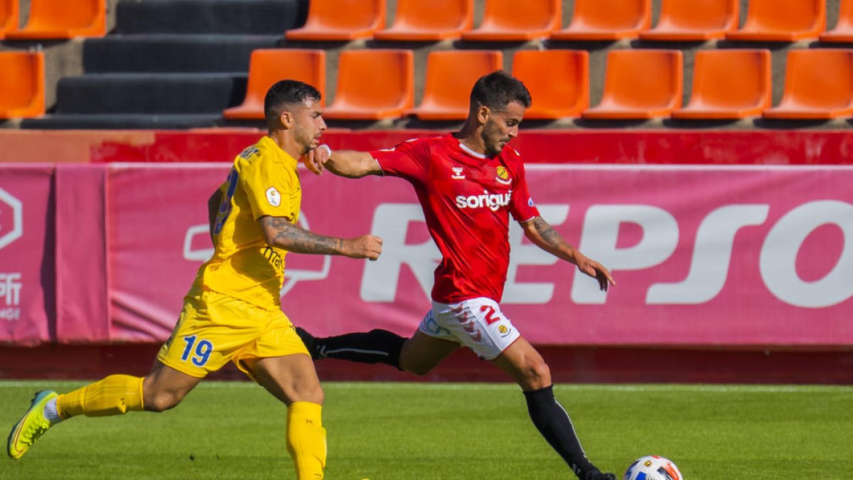 Joan Oriol, durant el Nàstic-Olot.