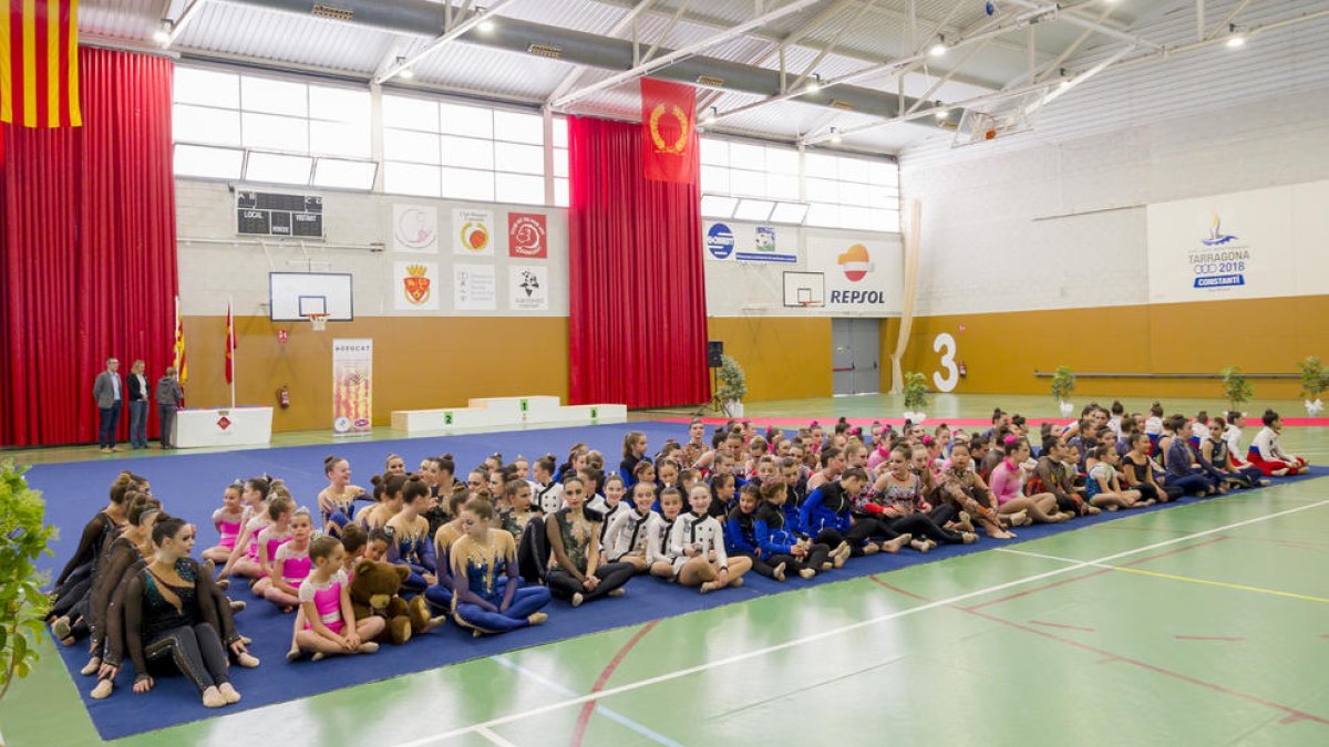 En la competición participaron 130 gimnastas procedentes de 18 equipos de toda Cataluña.