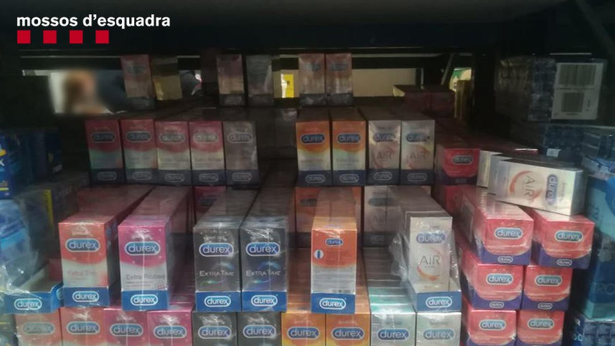 Se intervinieron 700 cajas de preservativos falsos y 11.700 cajas de profilácticos sin marcaje CE.