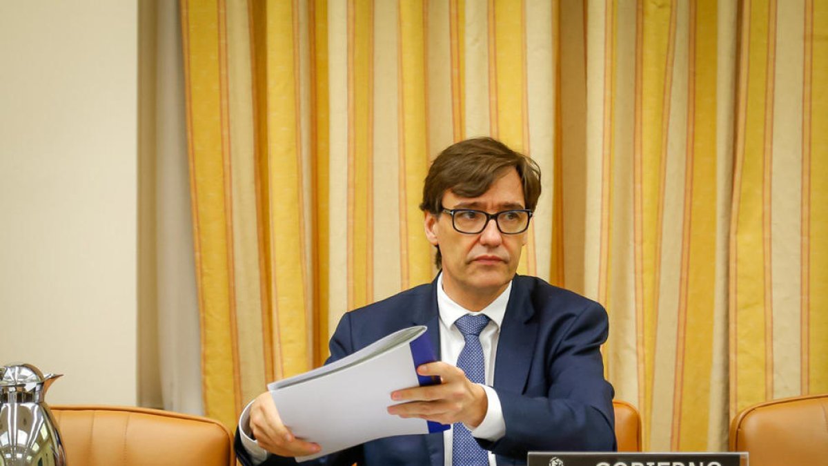 El ministro de Sanidad, Salvador Illa, durante la comparecencia a la comisión de Sanidad en el Congreso.