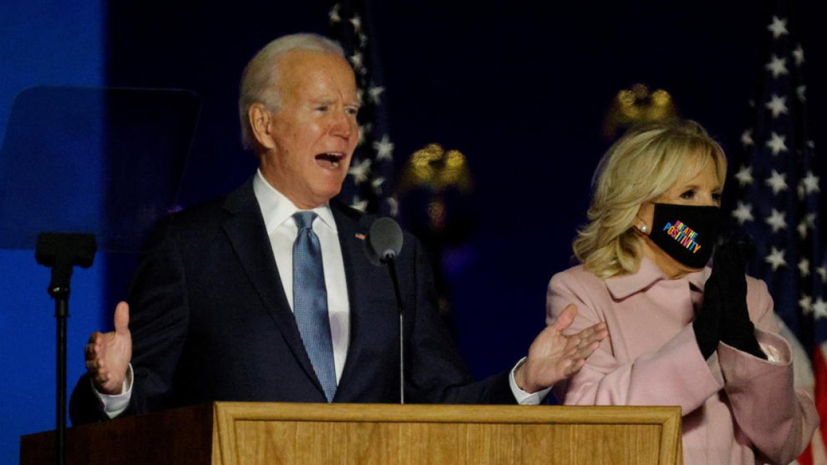 El candidato demócrata, Joe Biden, y su mujer, Jill Biden.