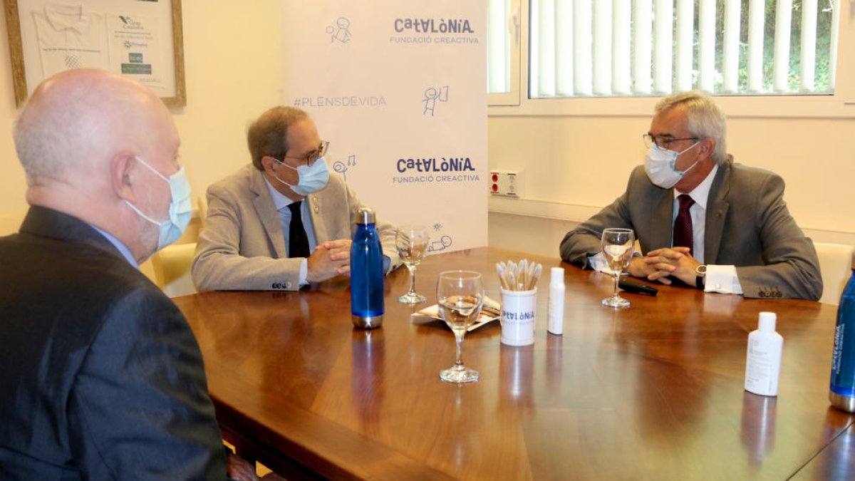 El presidente de la Generalitat, Quim Torra, reunido con los responsables de la Fundación Catalònia Creactiva.