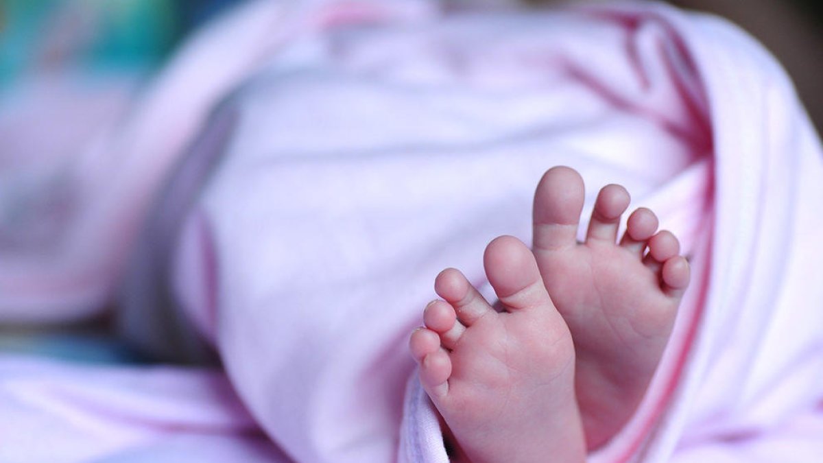 El nadó segrestat només tenia tres dies d'edat.
