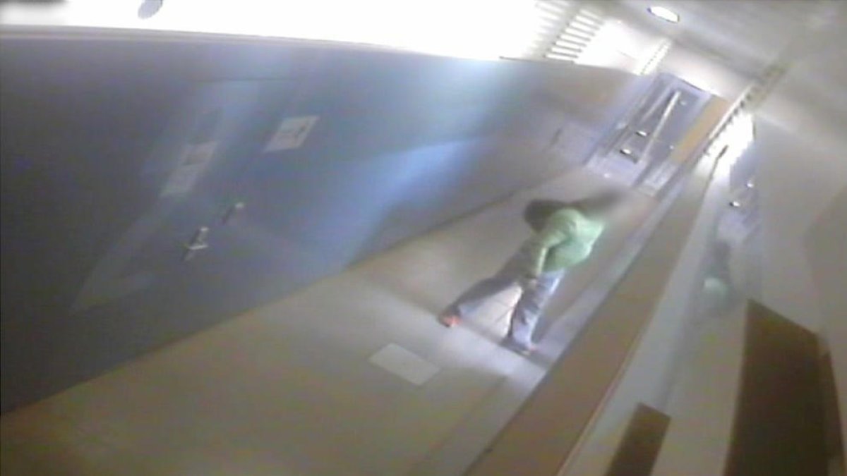 El detenido en una captura de vídeo de una cámara de seguridad.