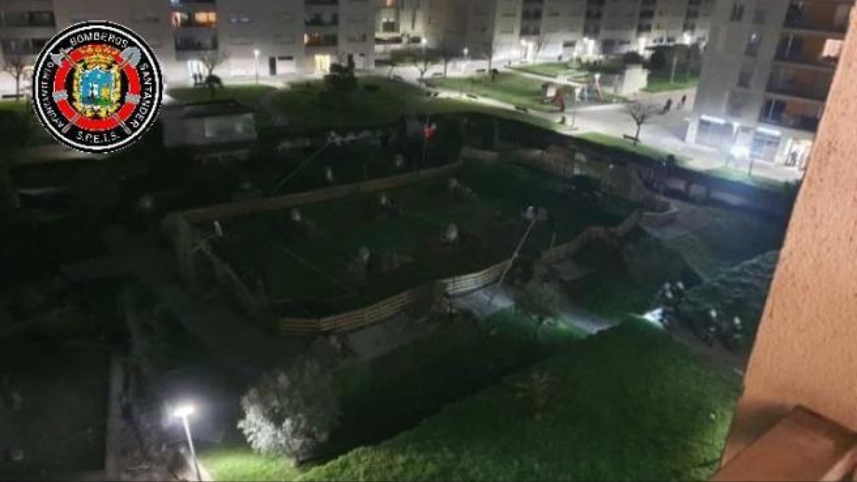 Imatge del parc infantil enfonsat a Santander.