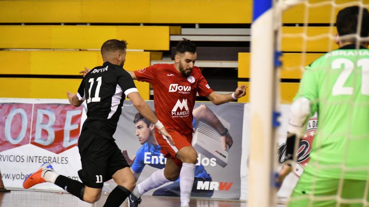 Un partit de futbol sala en una imatge d'arxiu.