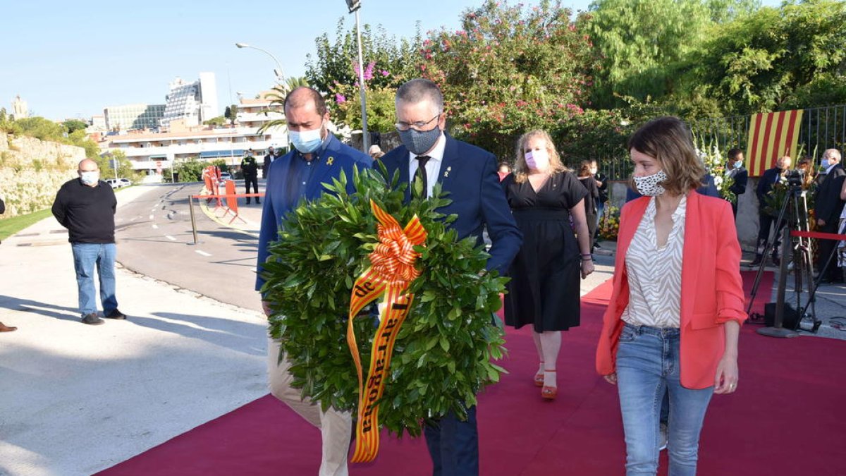 Pau Ricomà, durante la ofrenda floral.