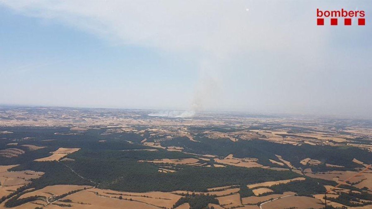 Imatge aèria de l'incendi de Talavera (Segarra) que ha cremat 40 hectàrees