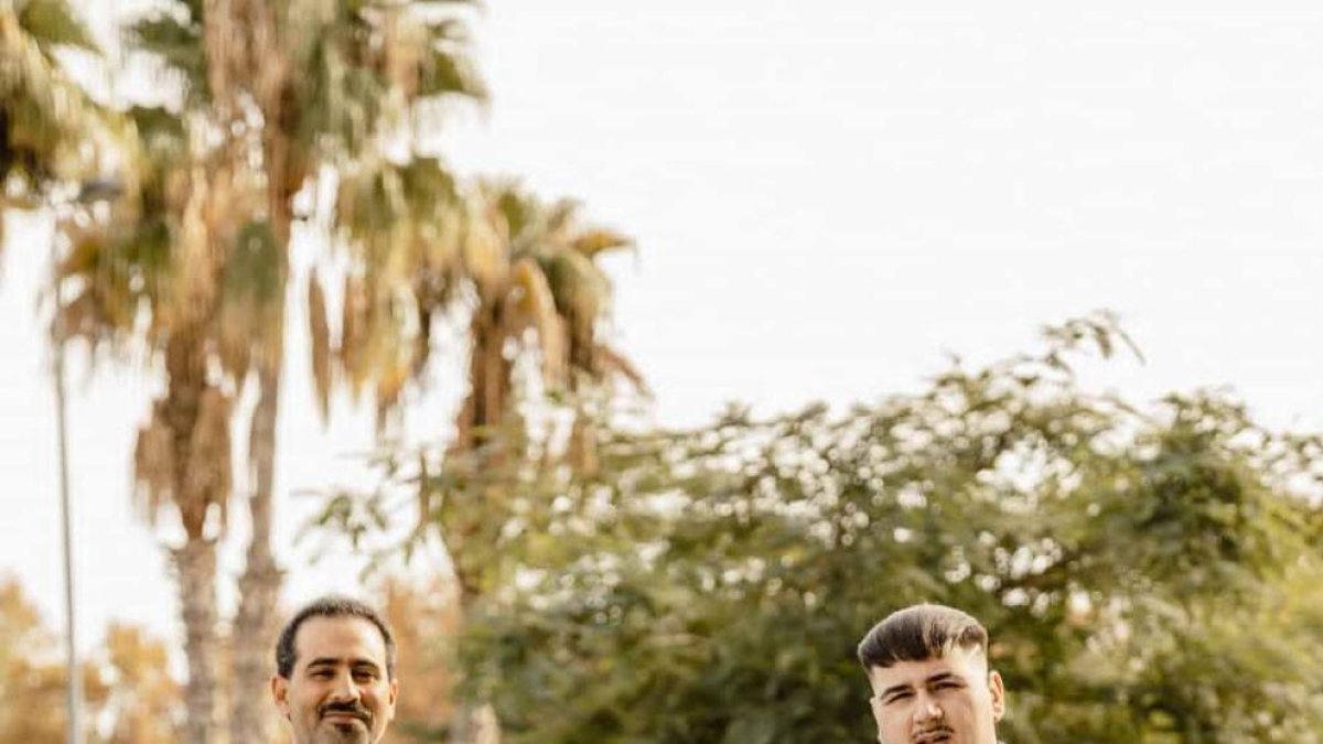 Javi Torrente, al mig, amb Adrián Álvarez i Erik Córdoba, de l'equip de Torrente Barbers.