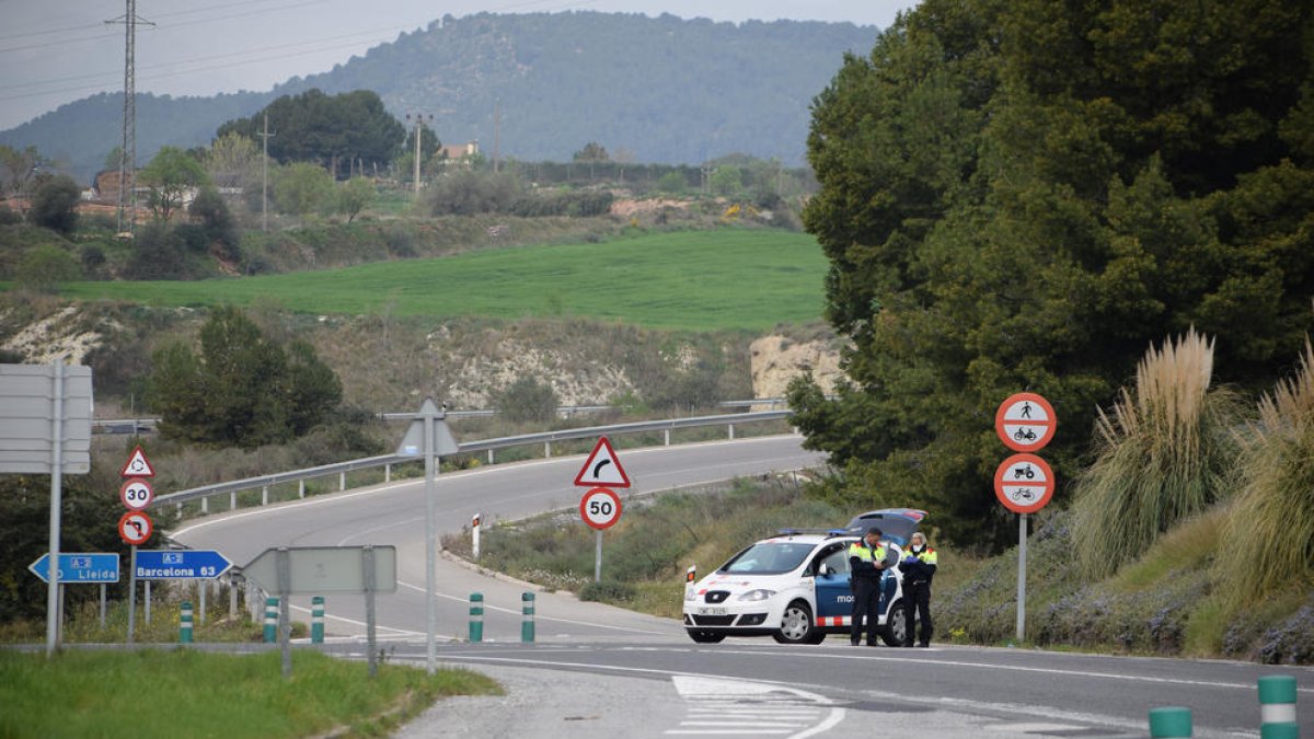 Controles en el acceso a Igualada cortados por los Mossos d'Esquadra