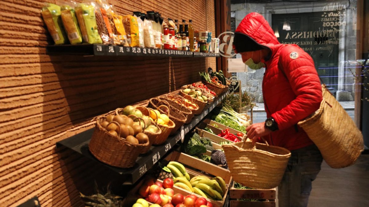 La comparació anual mostra que el preu de productes covid-19 puja un 3,2% en comparació a l'abril de 2019.