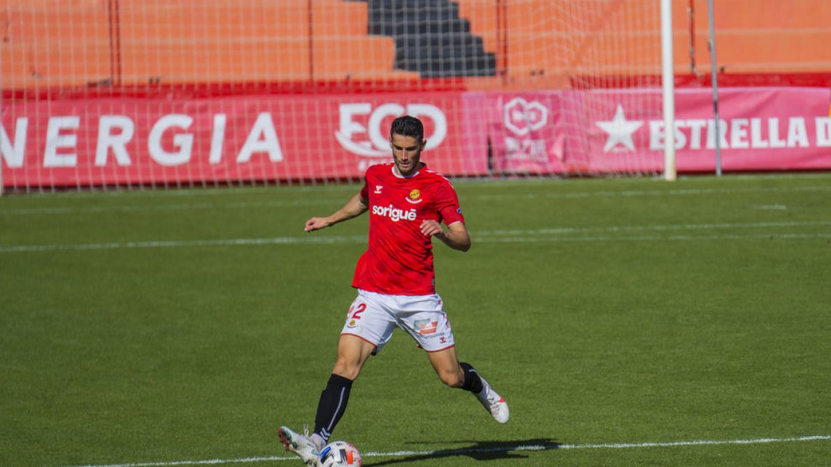 Carlos Albarrán, este pasado domingo durante la goleada contra el Andorra (4-2) antes de ser expulsado con roja directa.