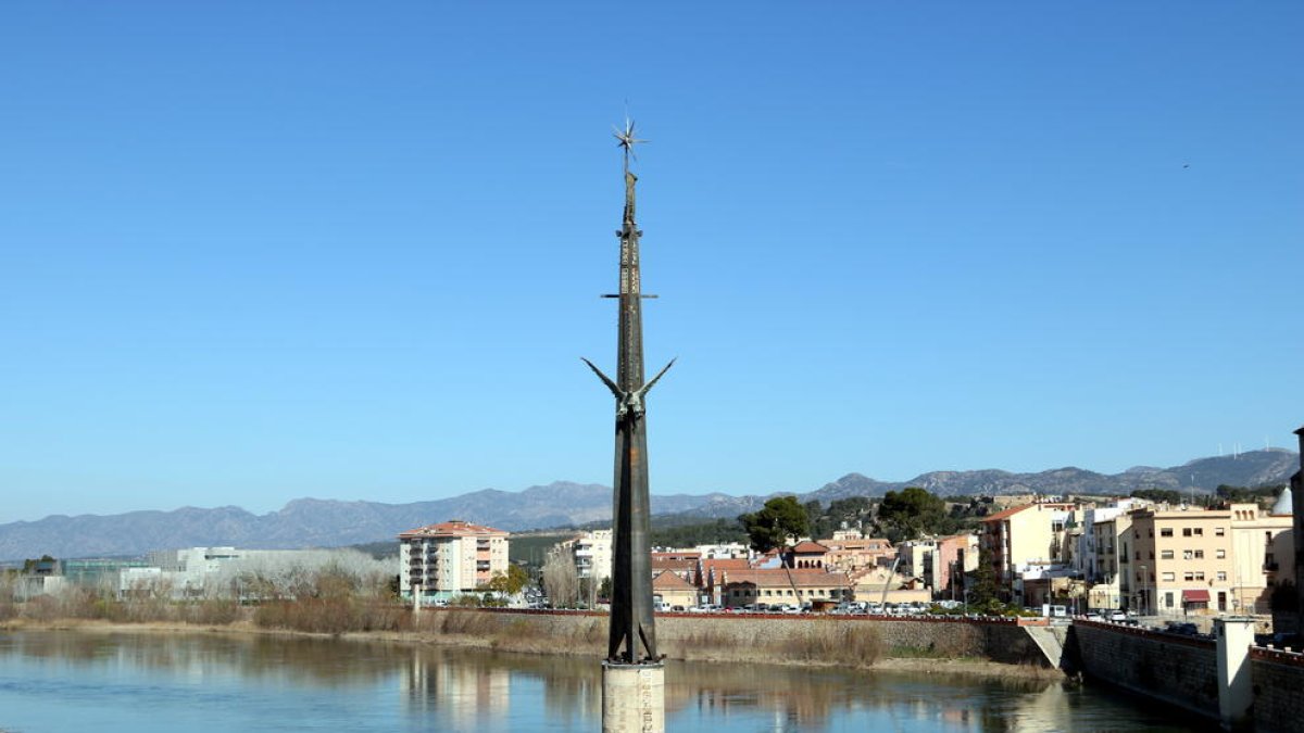 Capella recorda a l'executiu que estan pendents d'un informe de la Confederació Hidrogràfica de l'Ebre