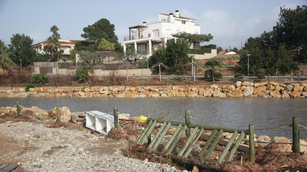 Afectacions de la Borrasca Glòria al seu pas per l'Ampolla.